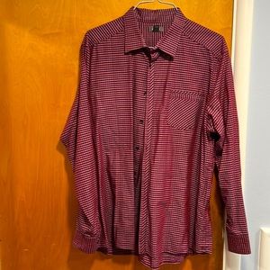Beautiful XXL Kenneth Cole Reaction dress shirt.